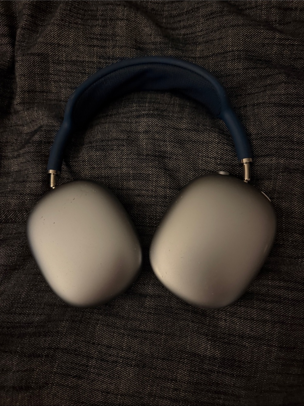 Apple headphones